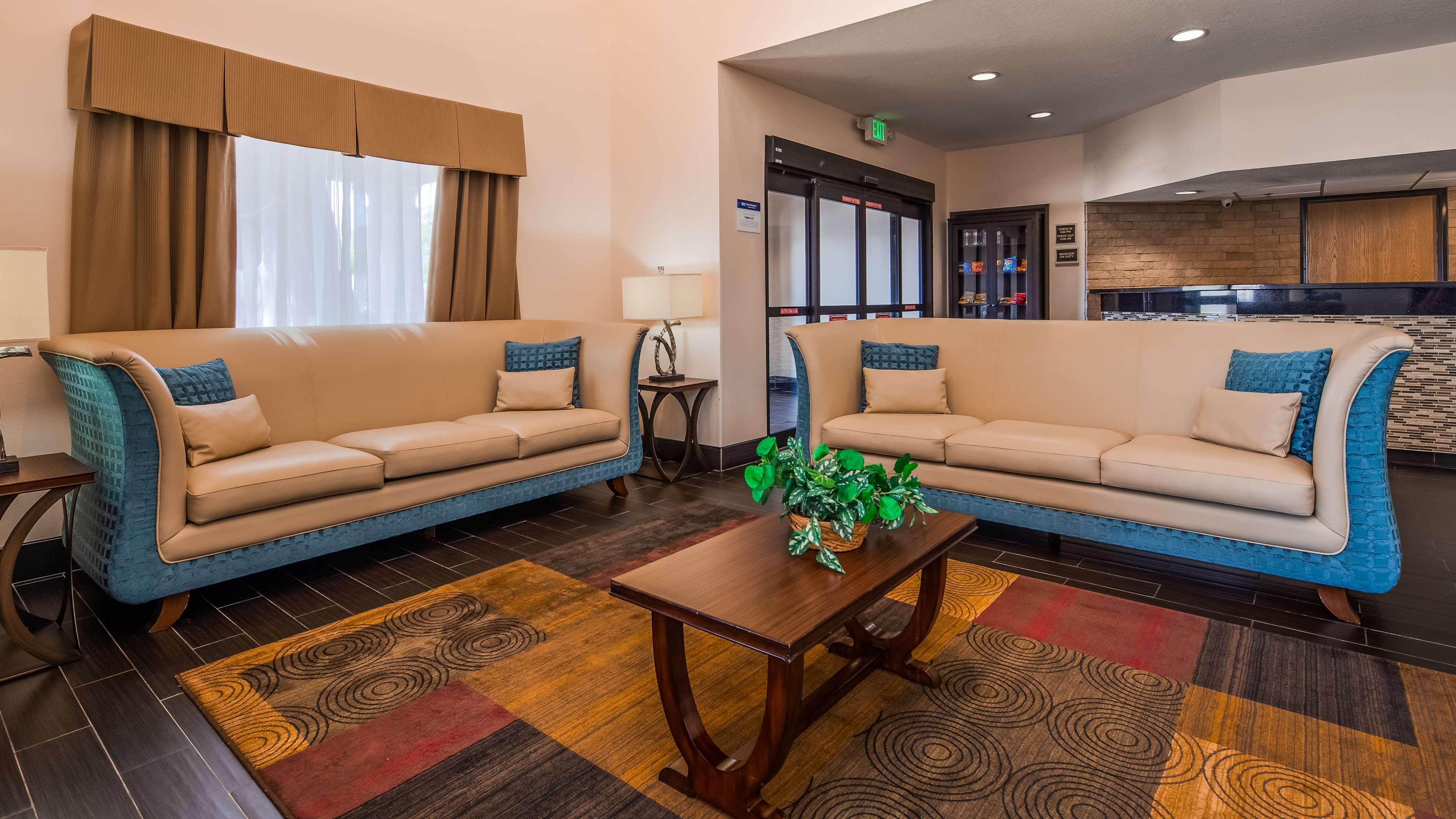Best Western Plus - Wendover Inn Kültér fotó